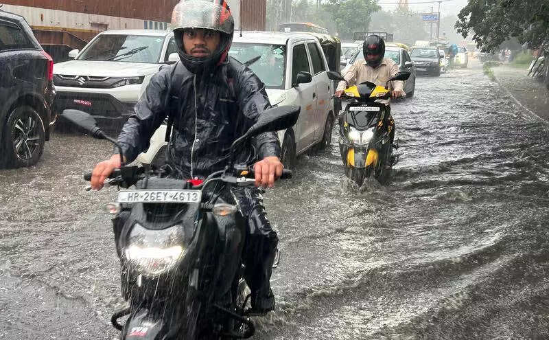 In Gurgaon, WFH for private offices, classes to go online