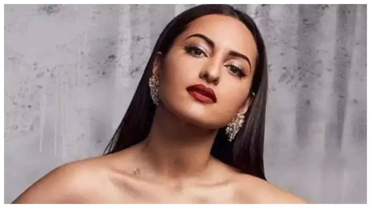 Sonakshi slams brand for misusing her photos without consent