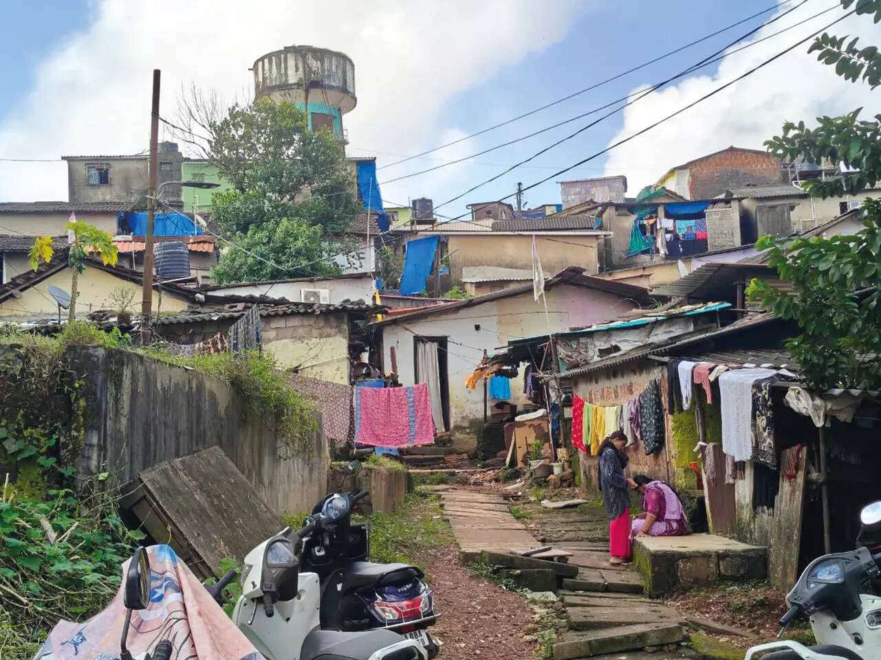 The hill that harboured swords and votes