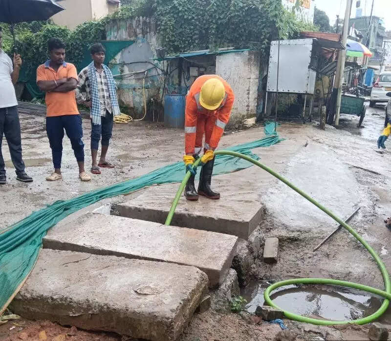 Sanitary workers to keep on eye on drainage points