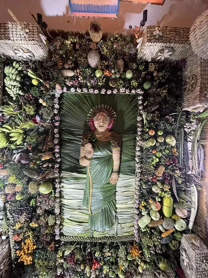 In ode to folklore & nature, Priol family fashions elaborate matoli, draws crowds