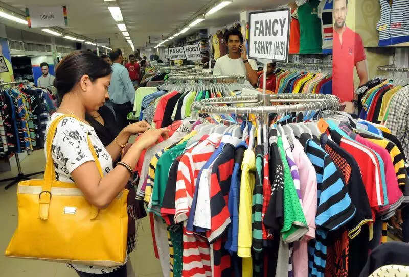 Bizmen hail GST revision, JMM slams move as poll compulsion