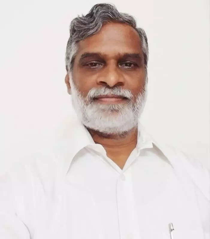 This maths teacher counts futures, not just numbers