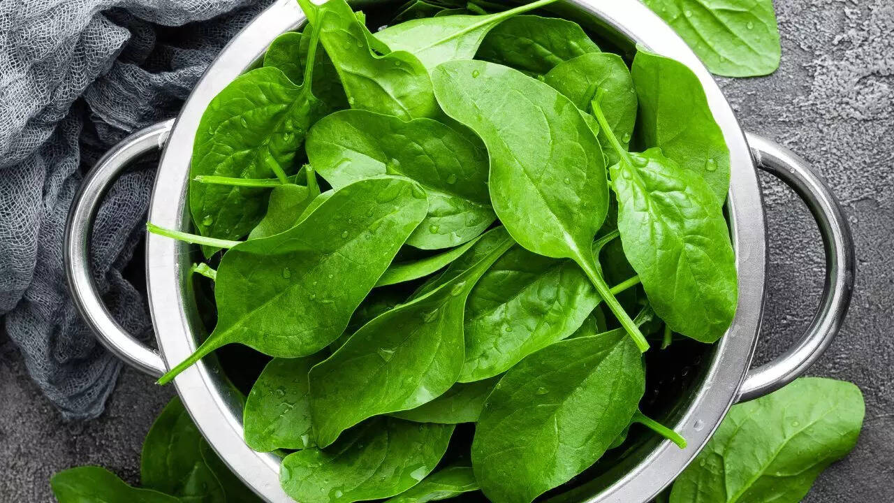 Dry spinach well before cooking