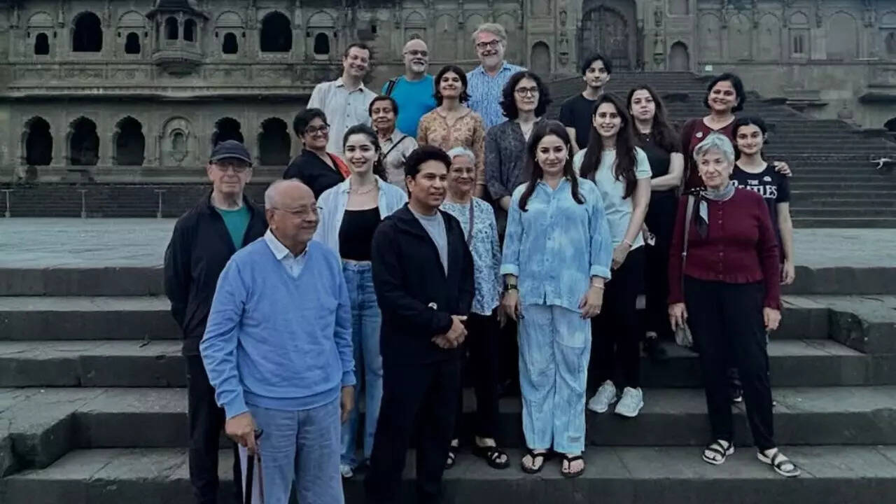 Photos out! No Arjun? Saaniya Chandhok spotted on Tendulkar family's trip to Maheshwar