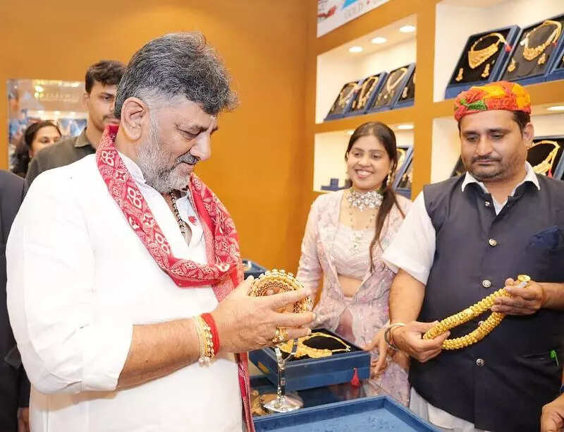 Deputy CM Shivakumar defends cabinet’s decisionon withdrawing criminal cases against supporters