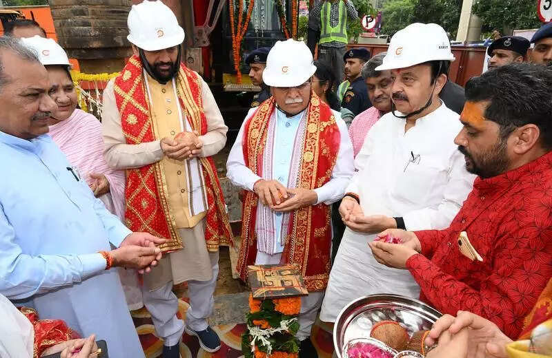 After wait of 8 years, work begins on Gurgaon metro line