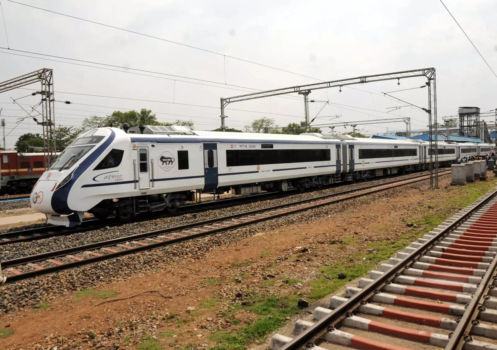 Now, CCTVs along Howrah-Mumbai railway route to curb stone pelting on moving trains