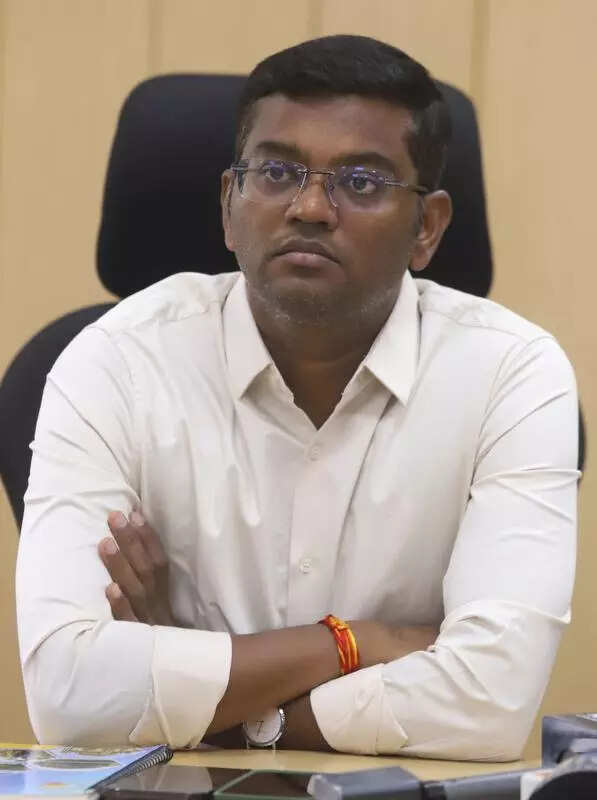 Mobile toilets to be installed near Majestic in Bengaluru: Commissioner Rajendra Cholan