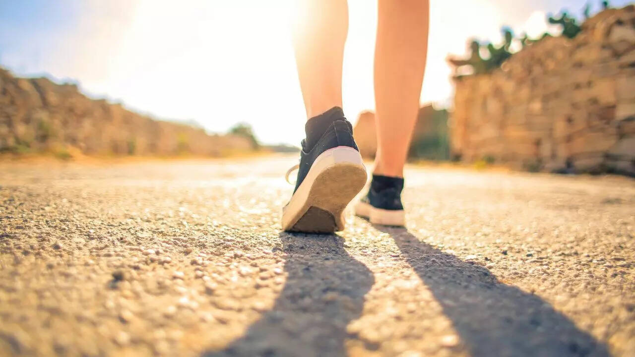 5 ‘shocking’ walking mistakes that waste your 10,000 steps every day