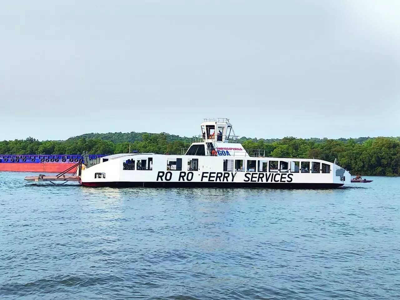 RoRo breaks down due to rope entanglement