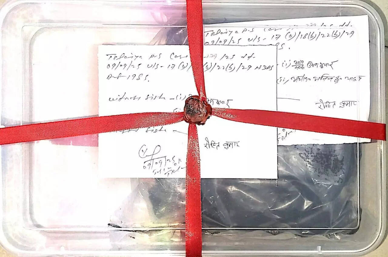 Koderma Police Arrest Smuggler with 2.1 kg of Opium Worth Rs 10 Lakh