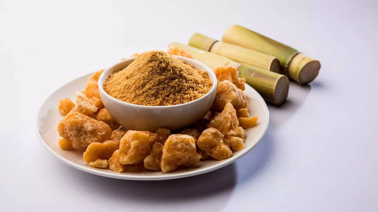 Jaggery (Gur)