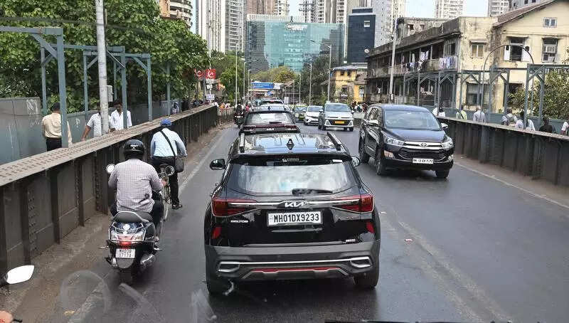 Mumbai’s Elphinstone bridge to shut for demolition as DCM Eknath Shinde approves in situ rehab for 83 affected local residents