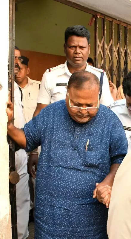 CBI opposes Partha, Sujay’s bail pleas