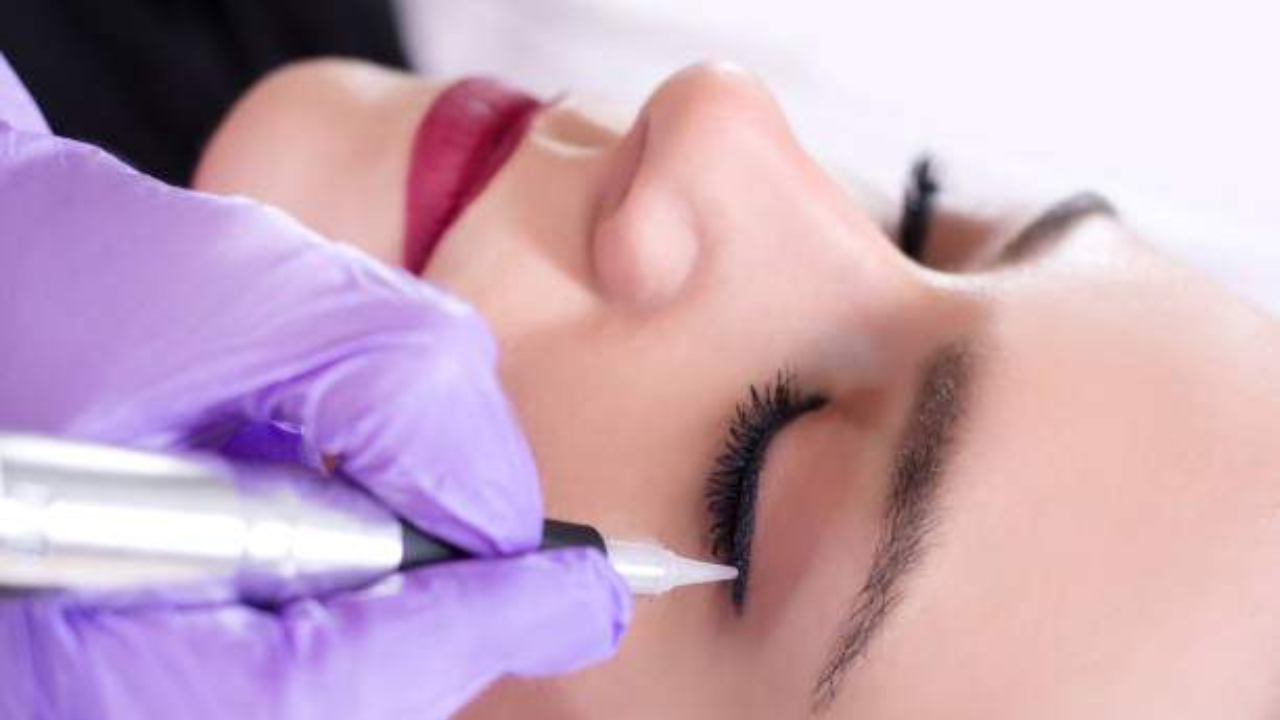 Semi-Permanent Eyeliner: The Effortless Eye Revolution