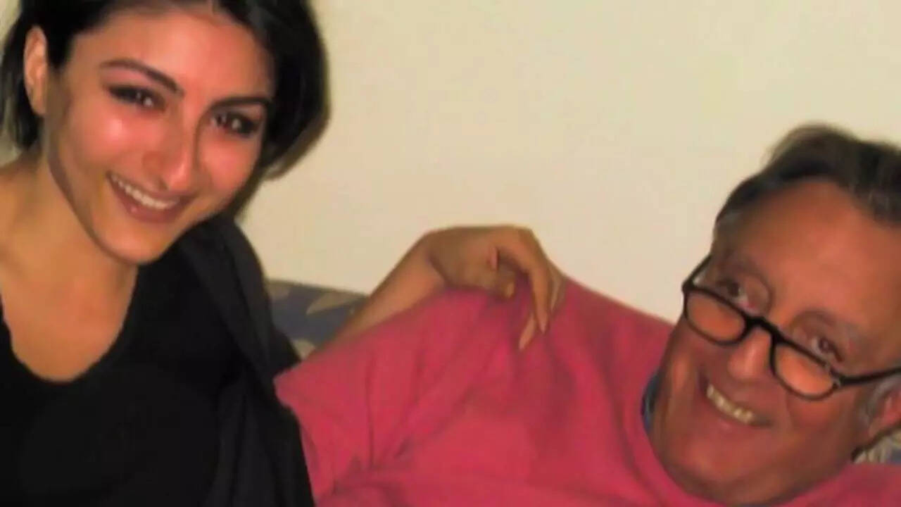 Soha recalls growing up with Mansoor as a stay-at-home dad