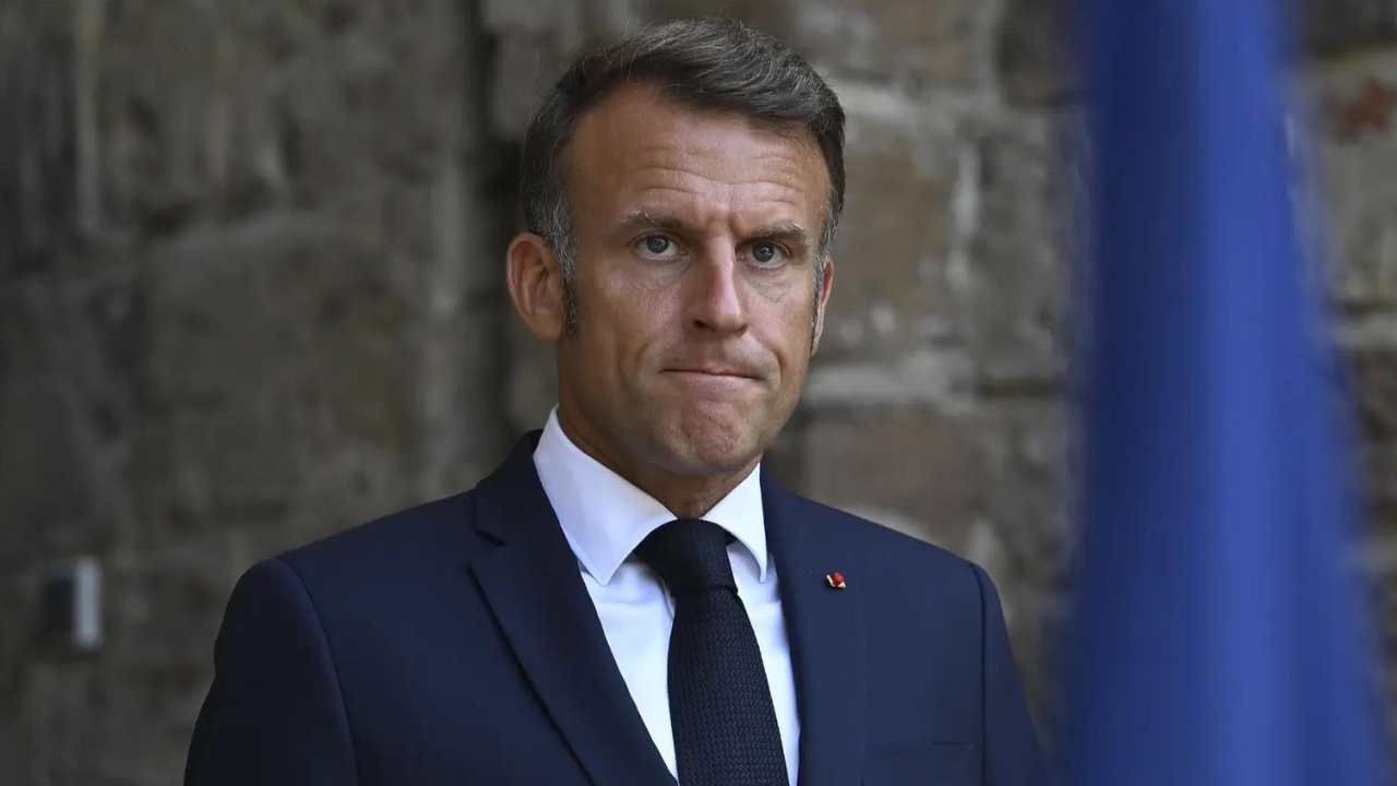 France credit downgrade: Fitch cuts rating to A+ from AA- in a record low