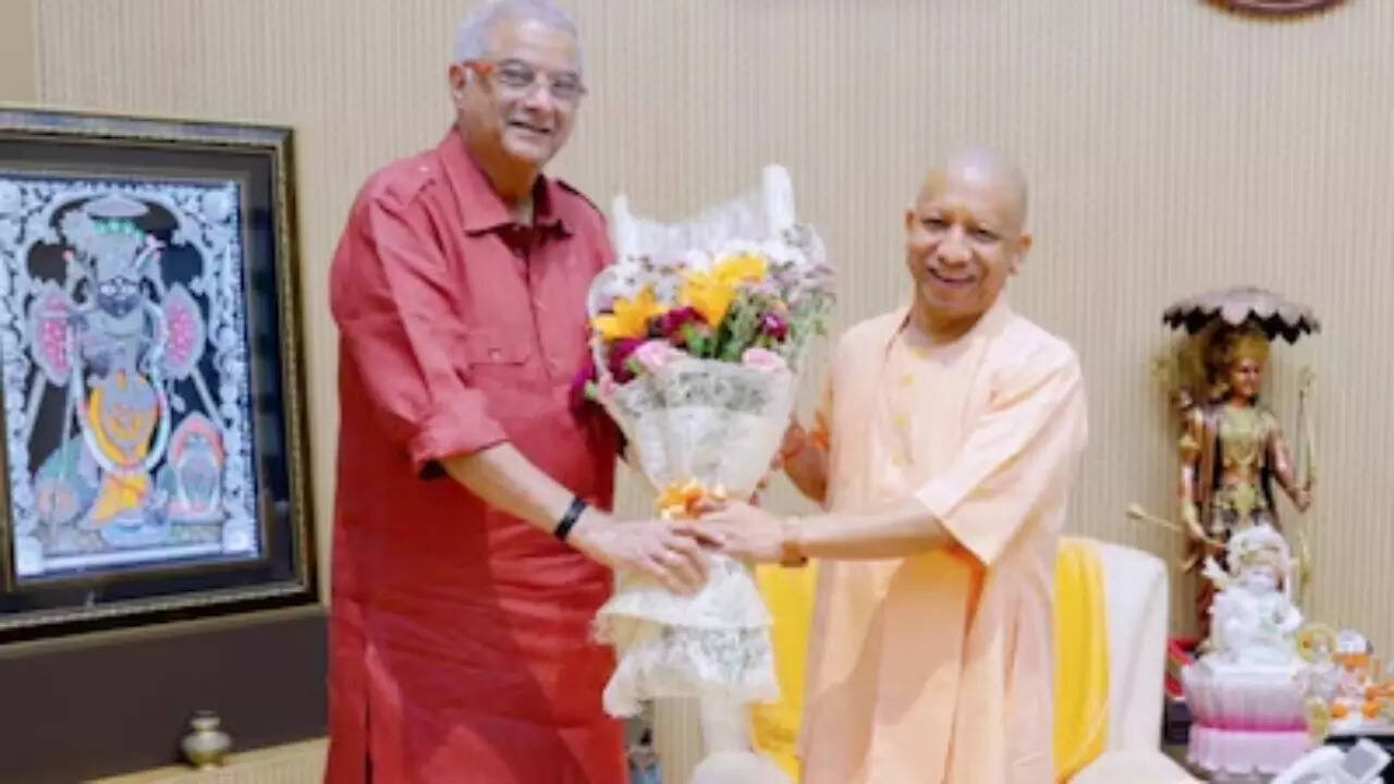 Boney meets CM Yogi in Lucknow