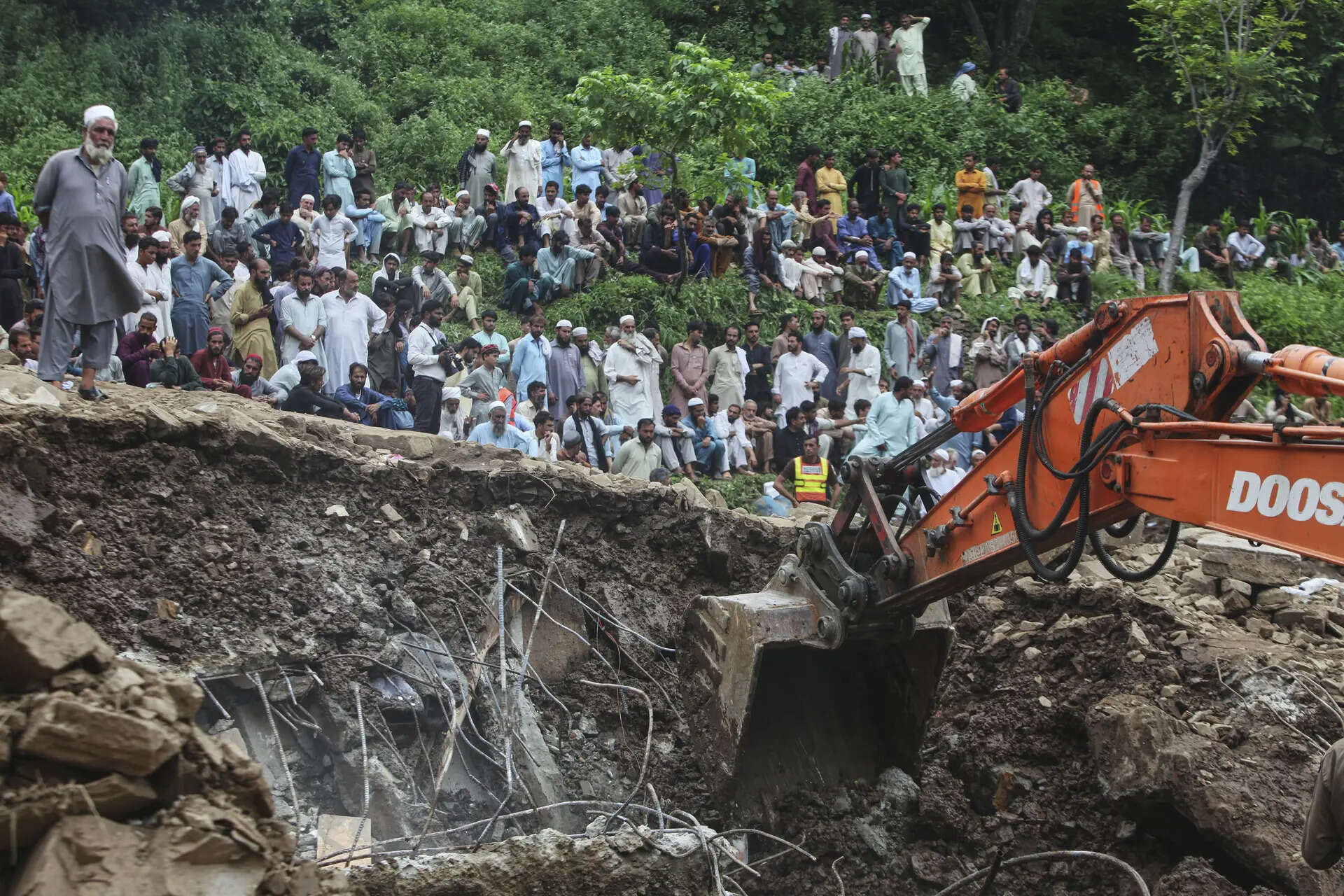 ‘Historic evacuation in Pak’: Punjab floods leave 2.5m displaced, 101 dead
