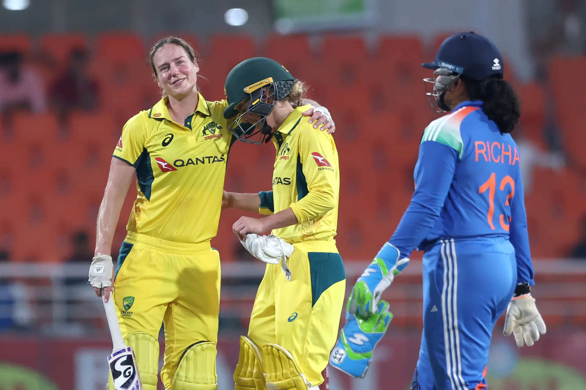 Butter-fingered India drop catches as Oz clinch first Women's ODI