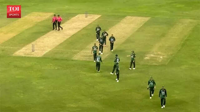 When India's support staff shut dressing room door even as Pakistan players waited for handshake