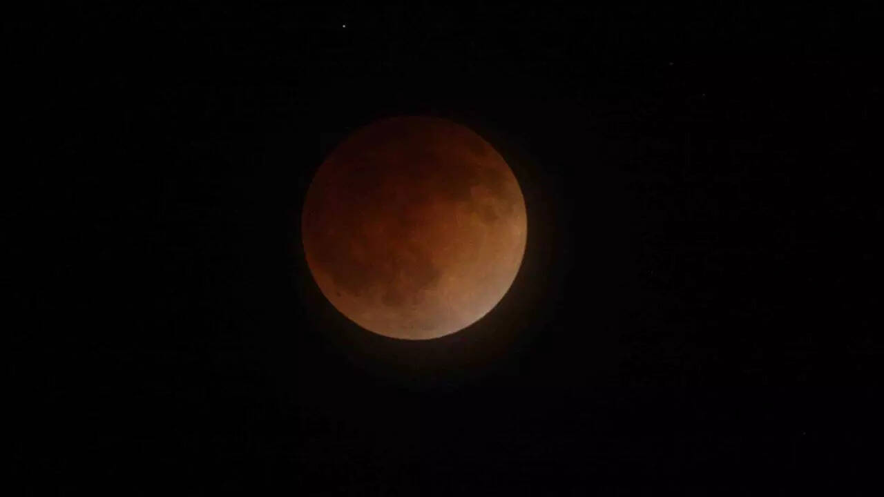 Longest lunar eclipse