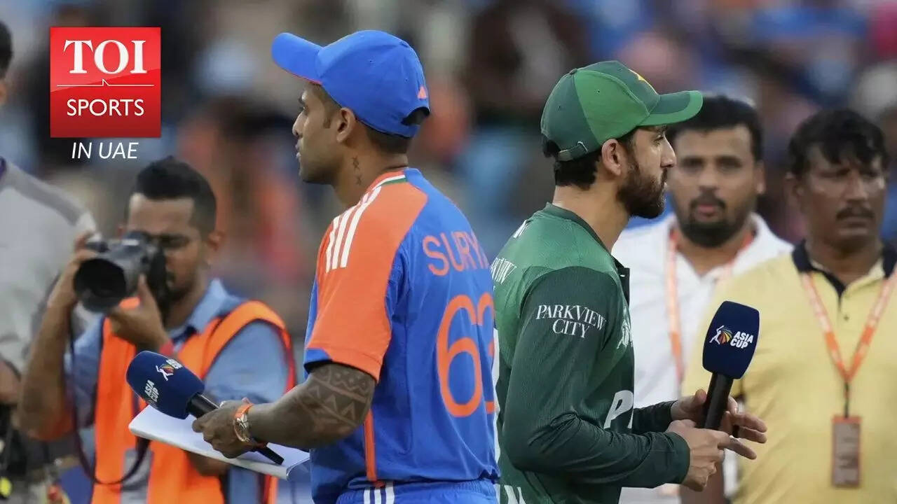 Handshake row takes ugly turn: Pak threaten to withdraw from Asia Cup