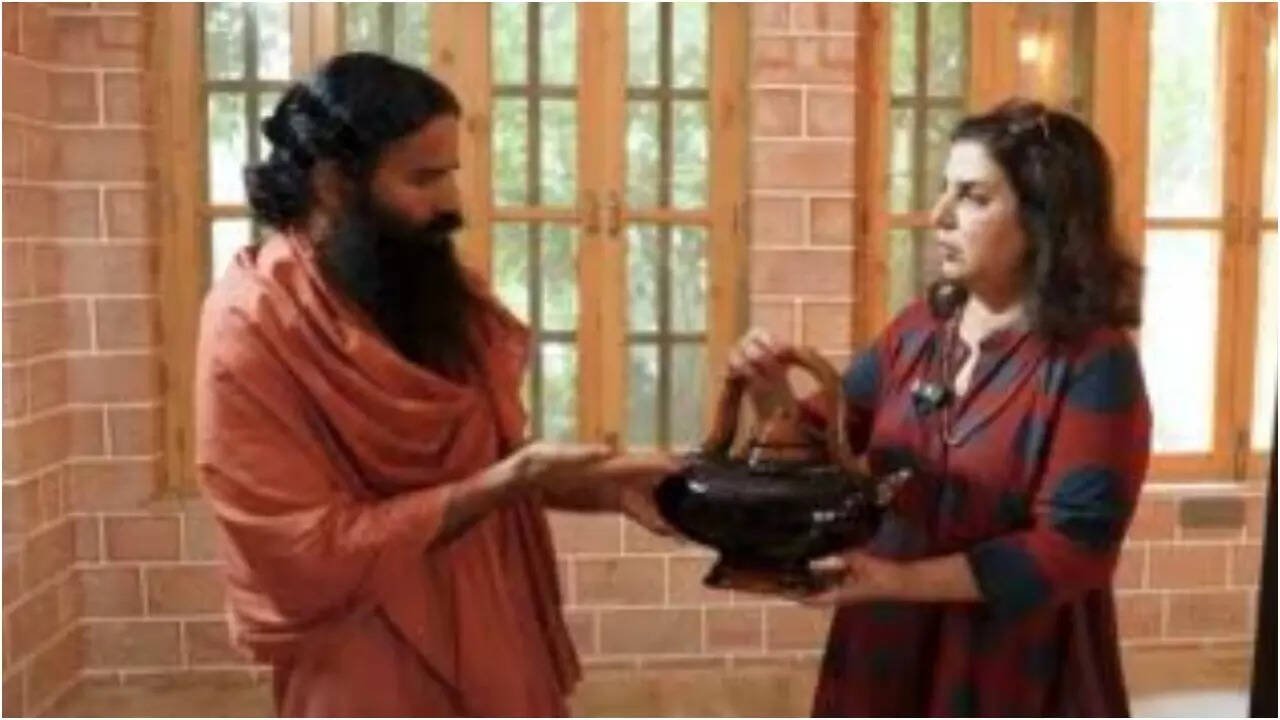 Farah Khan tours Baba Ramdev’s Jodhpur stone 'jhopdi'
