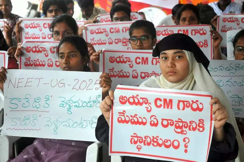 HC seeks clarification on local status of students studying outside state