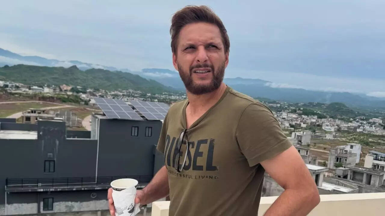 'Orders from above': Afridi doesn't 'fault' Indian cricketers in handshake row; 'there was pressure'