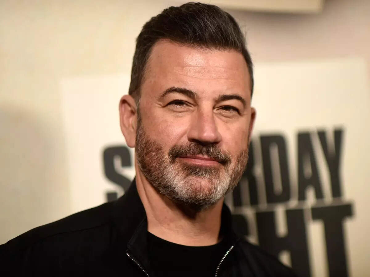 'Attack on free speech': Celebs, unions rally behind Jimmy Kimmel after show taken off air