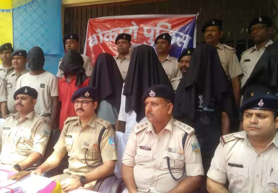 Bokaro Police Arrest Six Criminals Involved in Thefts and Robberies Near Chandrapura Railway Station