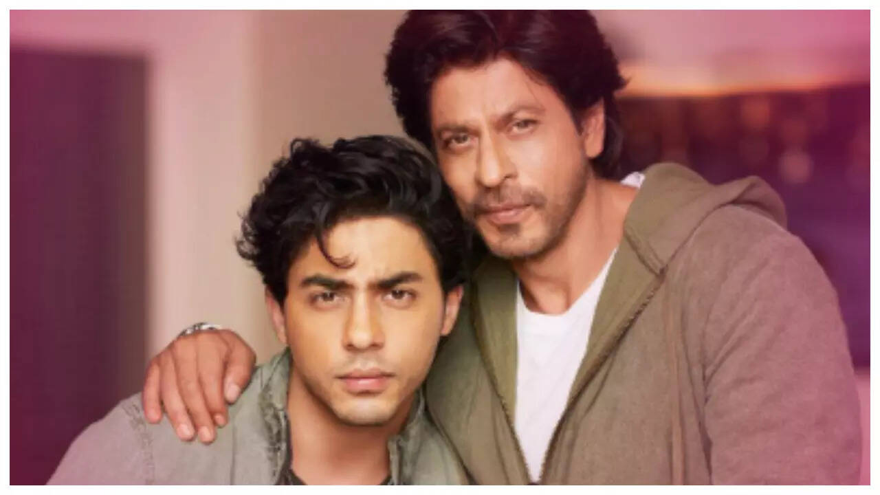 Did you know, like Aryan, SRK also wanted to be a director?