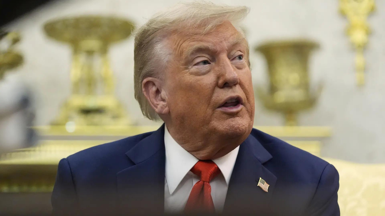 'If they put sanctions on China ...': Trump asked about UK PM & Russian oil; terms tariffs on India a 'big step'
