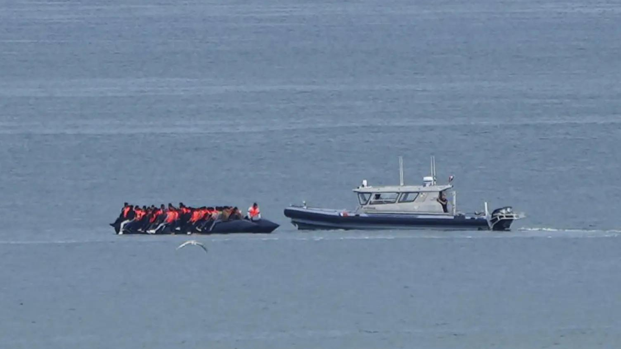 No letup in migrant crossings after UK-France 'one in one out' deal