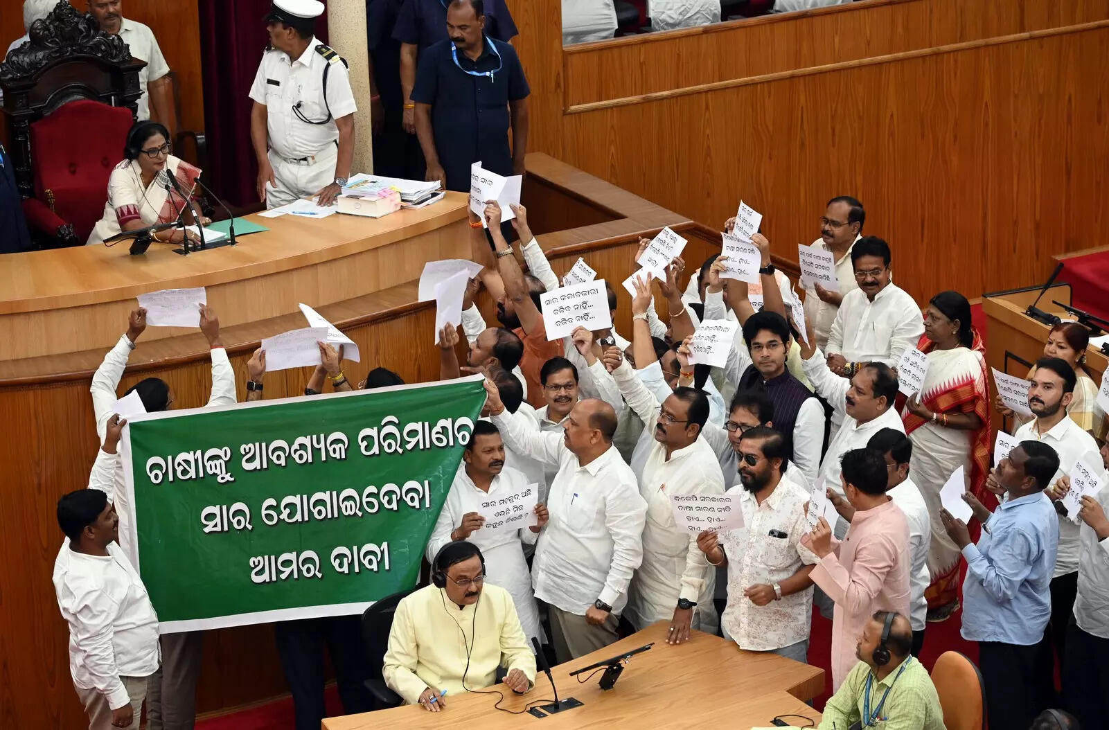 Odisha assembly session disrupted over fertilizer shortage