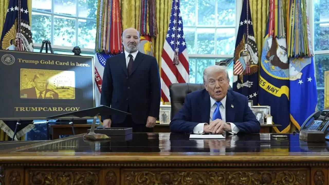 What Trump Gold card looks like? How it differs from Corporate Gold & Platinum