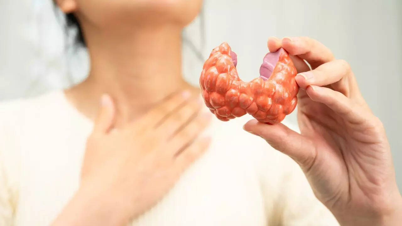 Thyroid early symptoms on skin, hair, and nails: The hidden signs that could warn of a disease