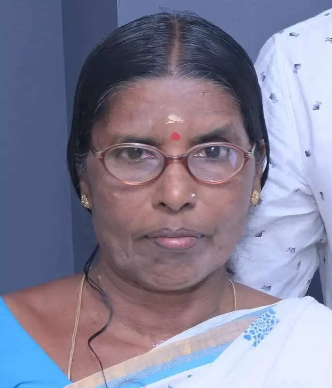 Two women workers resting on bridge killed after coconut tree falls on them