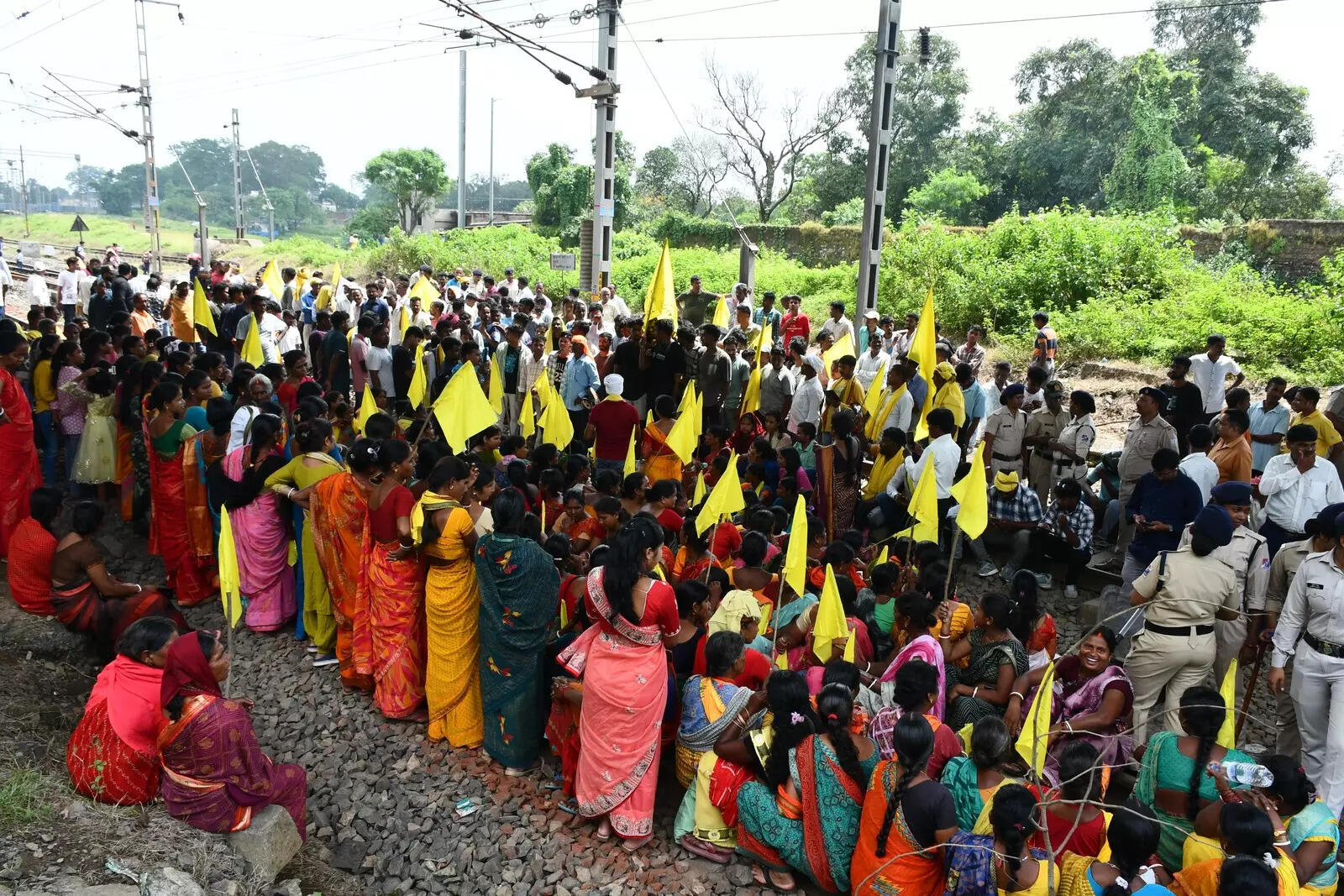 South Eastern Railway Faces Disruption as Kurmi Community Protests for ST Status