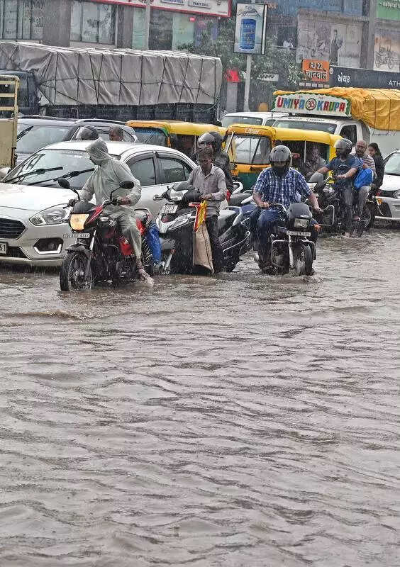 A’bad gets 24mm of rain, more showers likely