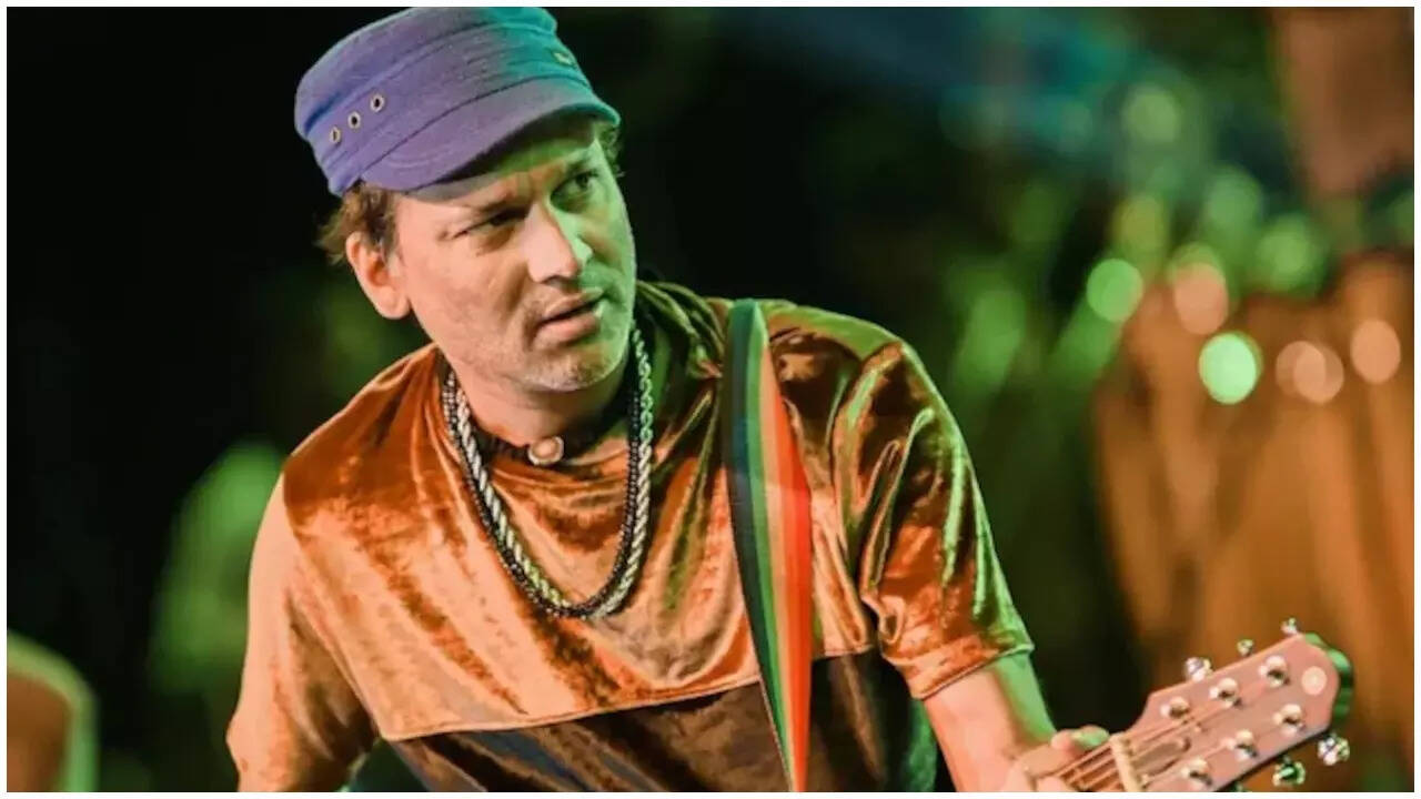Zubeen's funeral: Fans take over streets of Guwahati in tears
