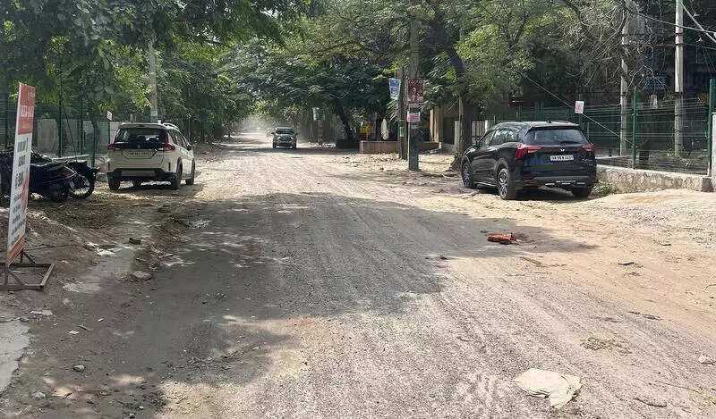 4 months on, no repairs, link road to Sushant Lok riddled with potholes