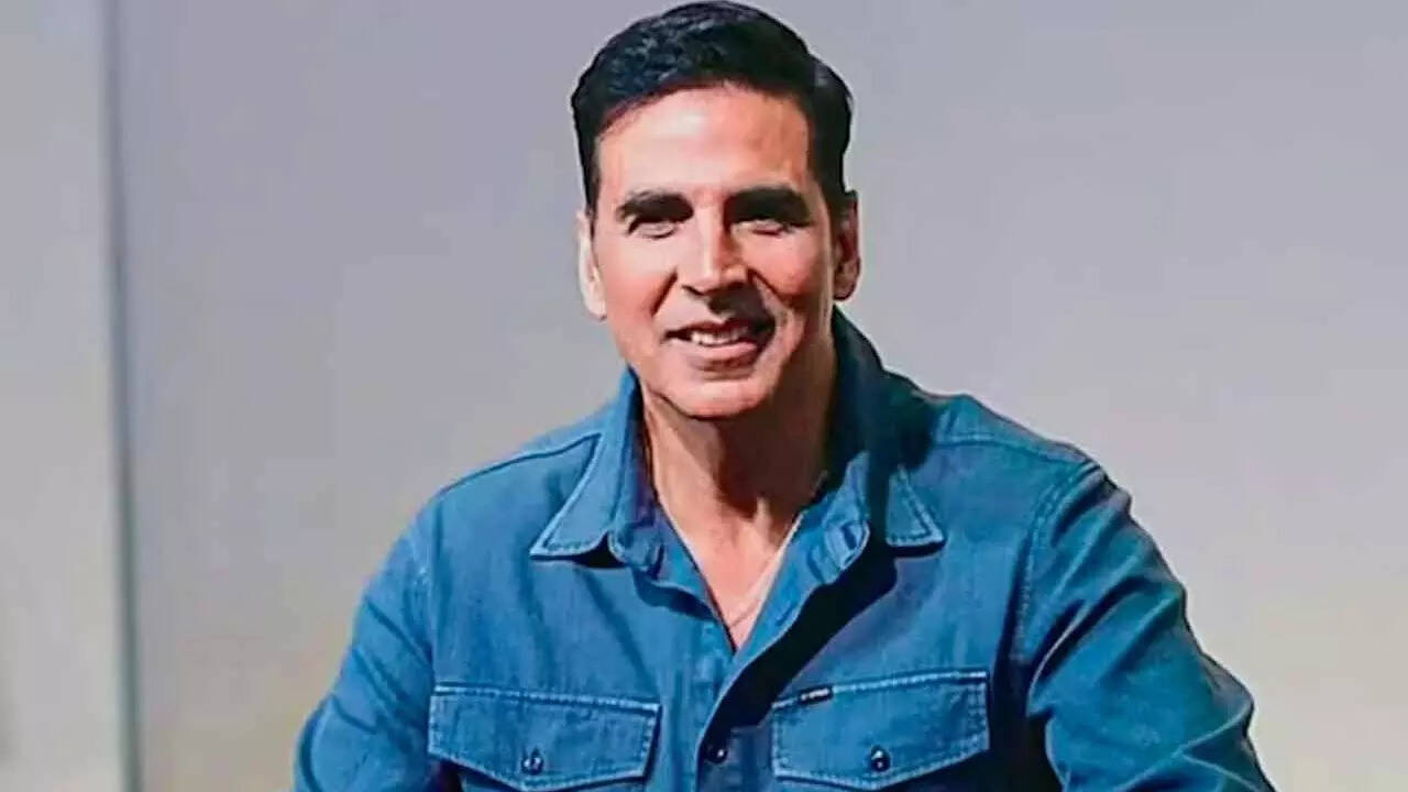 Akshay aimed at having Rs 100 crore fixed deposite, later Rs 2000 crore