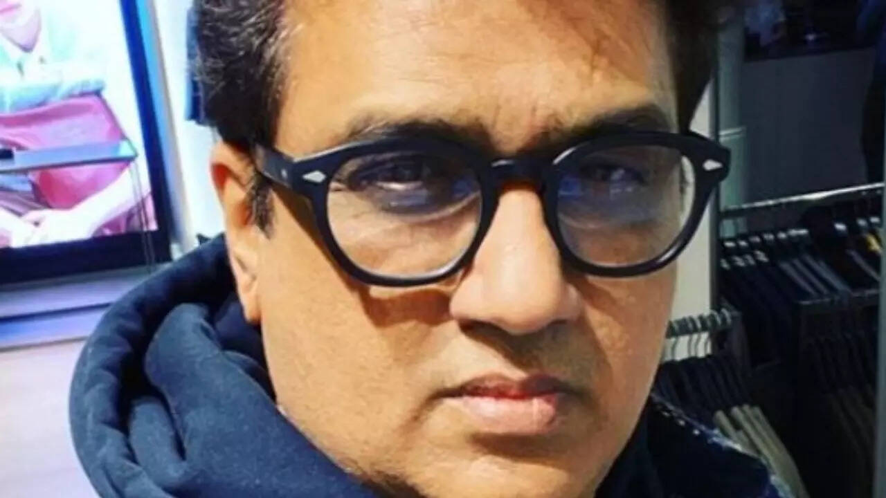 Daboo recalls cameraman clash at YRF event