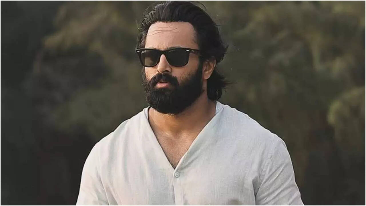 Manager assault case: Unni Mukundan summoned by court