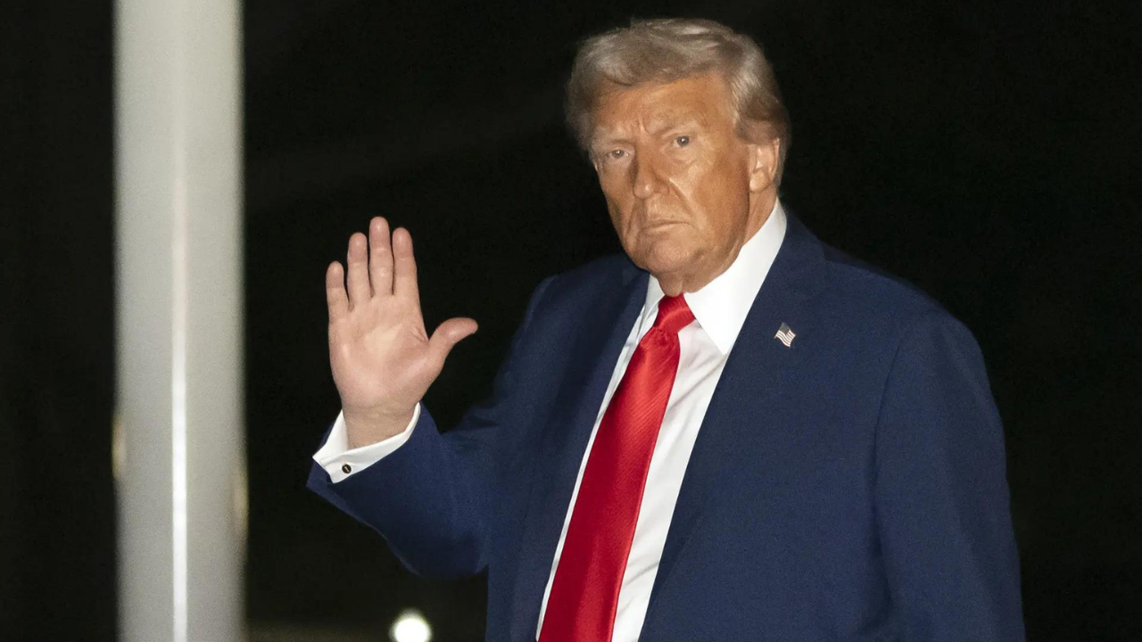 US govt to shutdown by Sept 30? White House blames Democrats; Trump calls for a chat