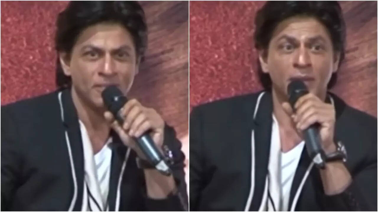 When SRK asked reporter to STAND after he said, 'Mazakbaazi...'