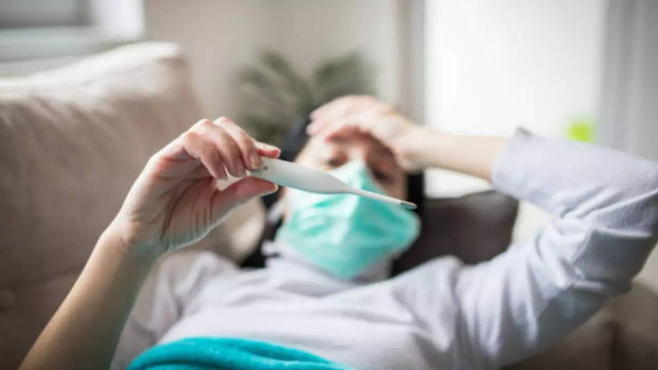 What are the symptoms of Stratus?
